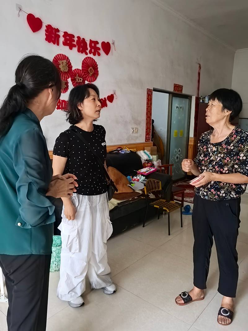 Dingyan salută călduros pacientului cu SLA